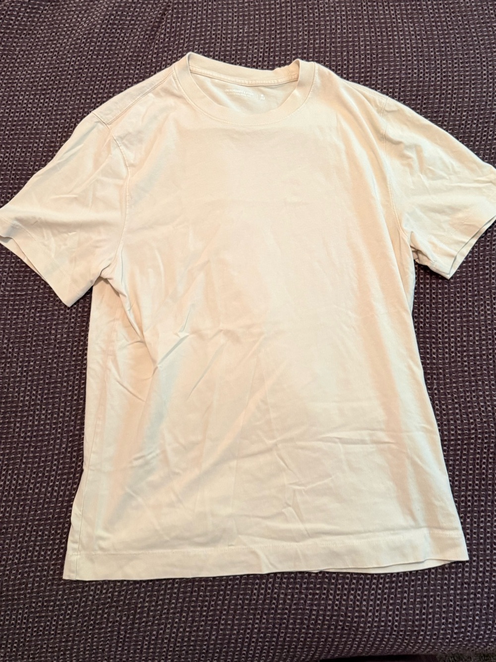 Abercrombie & Fitch Classic Polished Tee in Cream - Men’s
